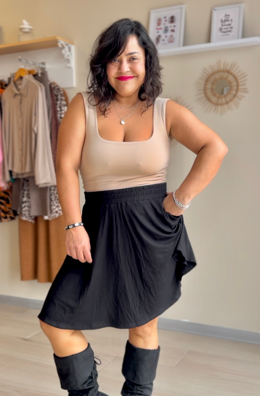 FALDITA LUPITA NEGRO