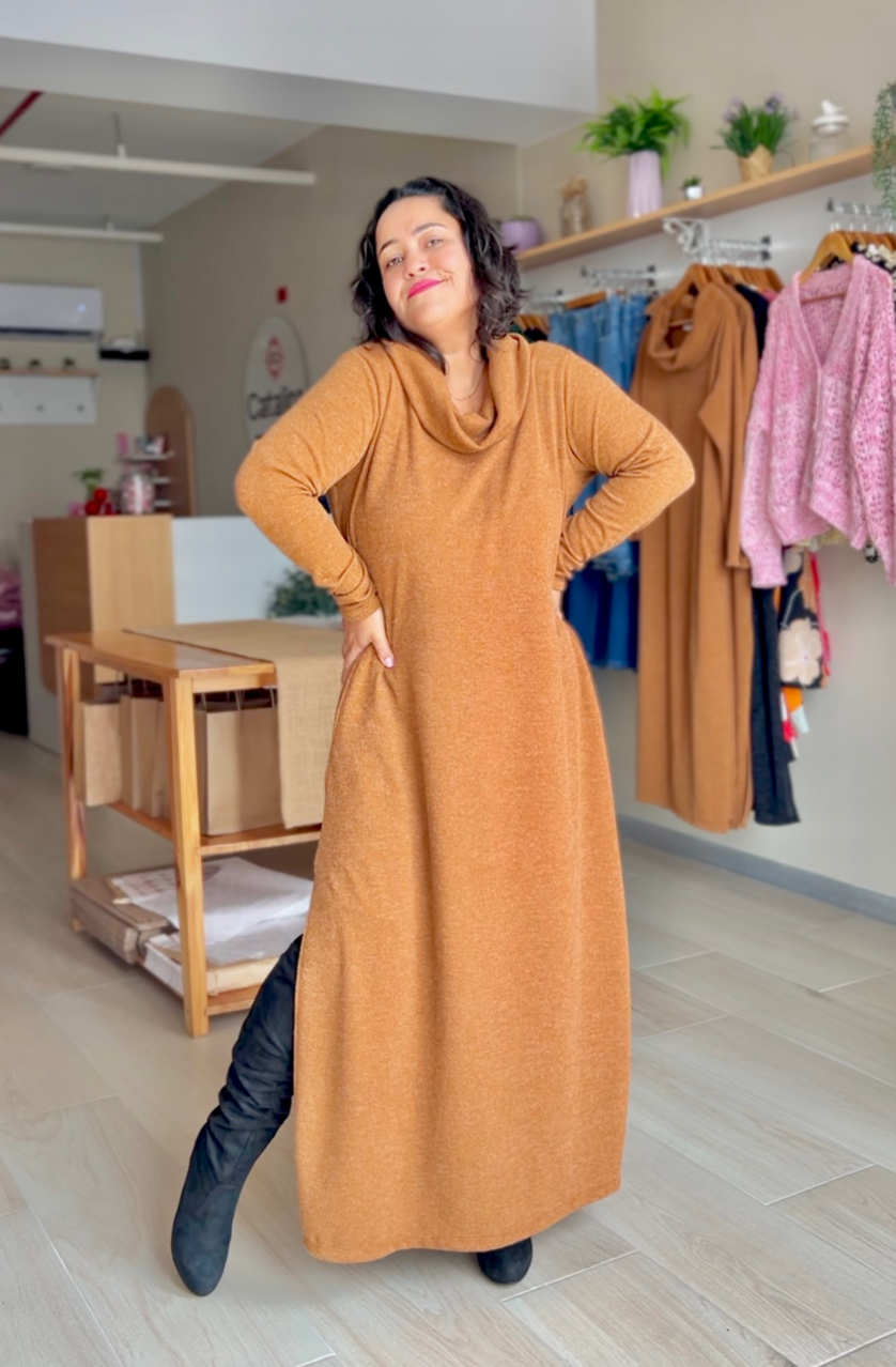 MAXI VESTIDO TALÍA CAMEL