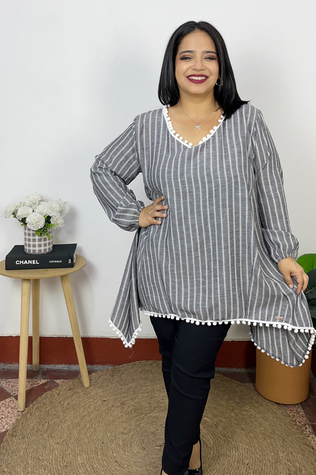 BLUSA SAMI - GRIS CARBÓN RAYAS