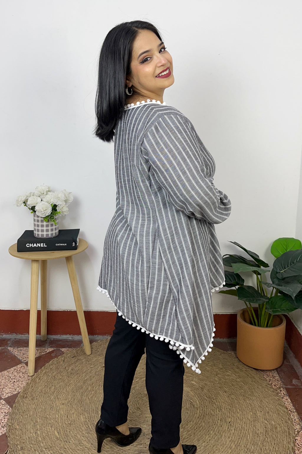 BLUSA SAMI - GRIS CARBÓN RAYAS